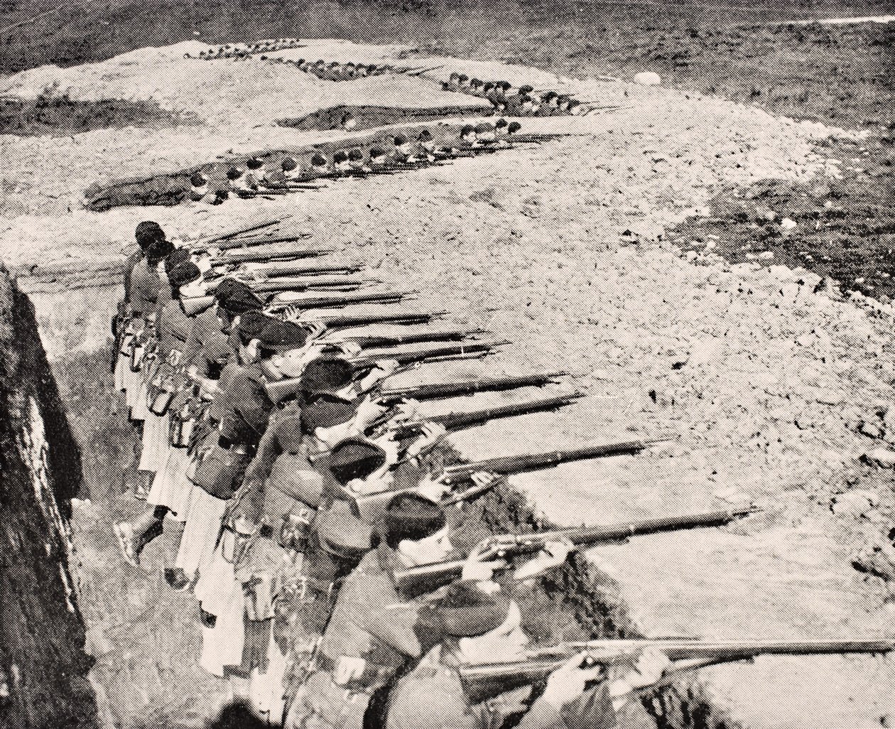 Glasgow Highlanders in Trenches, from 