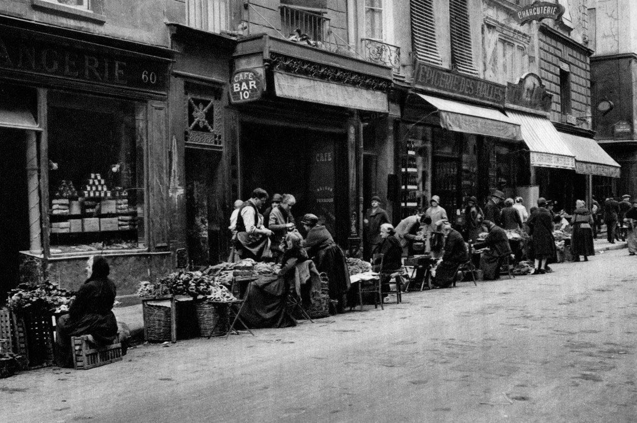 Vegetable sellers in the Central Market quarter, Paris by Ernest Flammarion