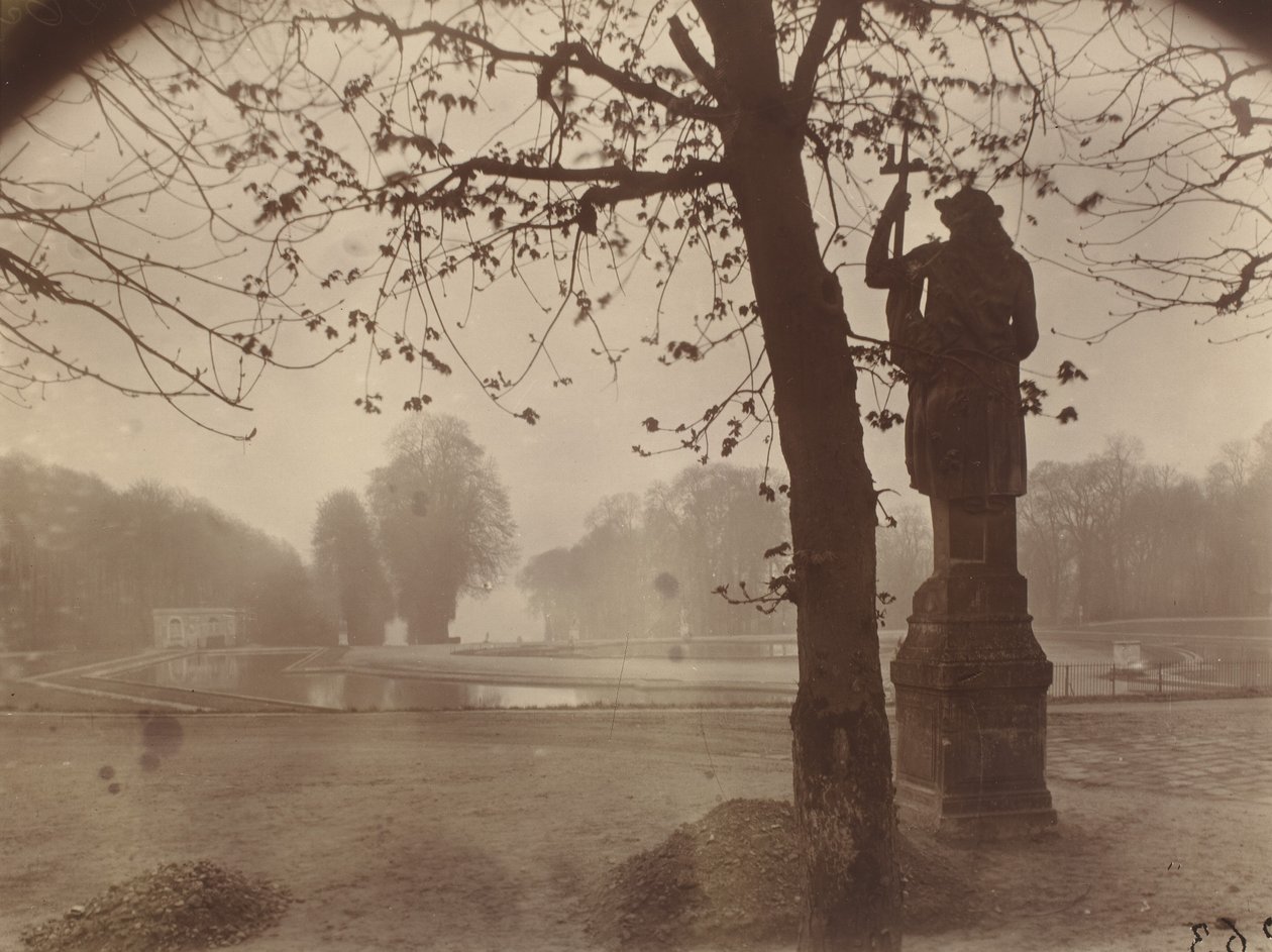 Saint-Cloud, 1926 by Eugène Atget