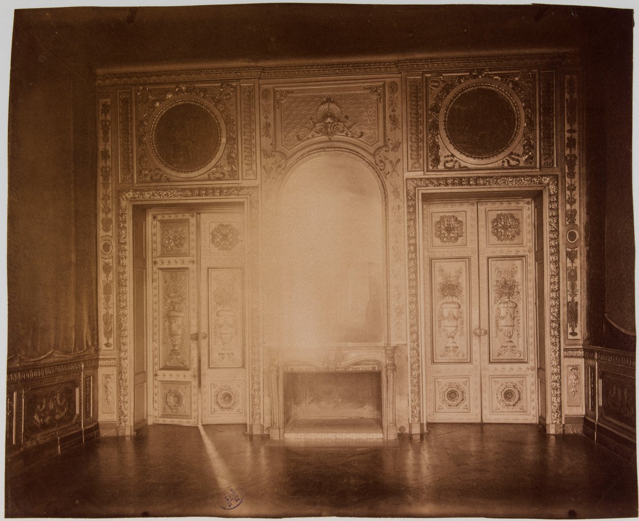 Salon, intérieur de l