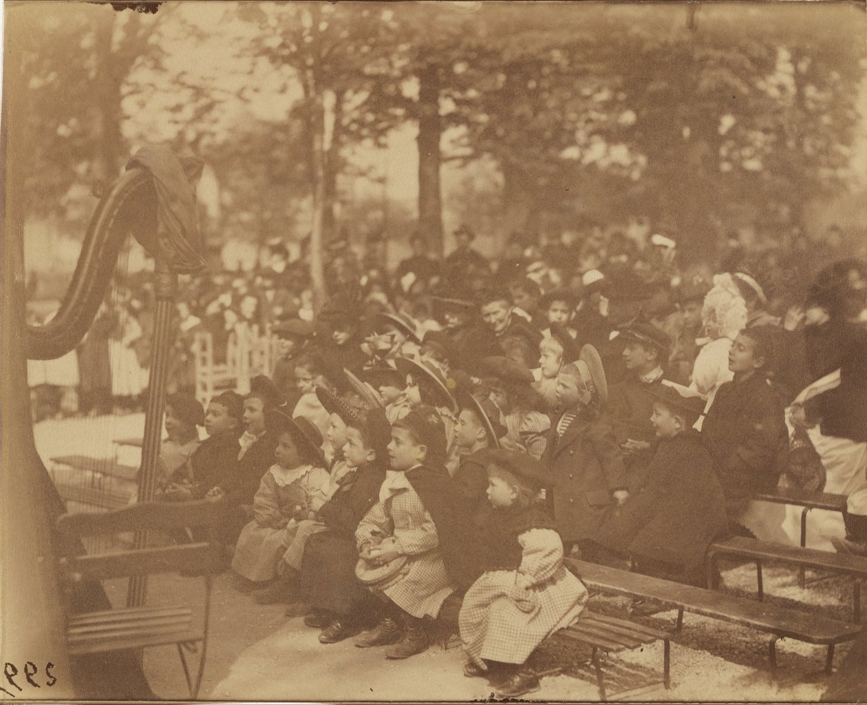 Guignol, Jardin du Luxembourg by Eugène Atget