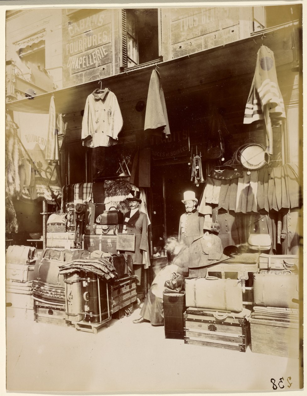 Rue du Petit Thouars by Eugène Atget