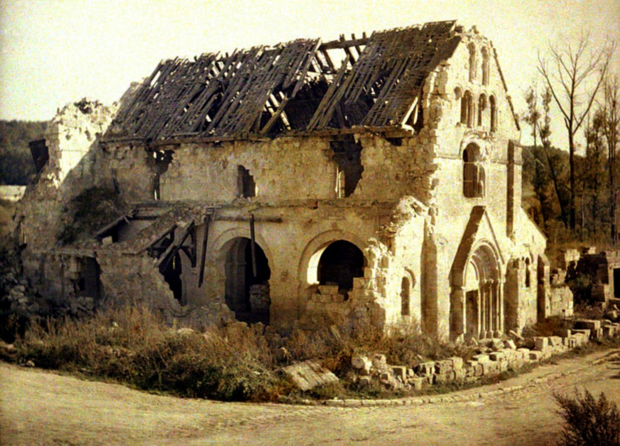 Church damaged by artillery fire, Tracy-le-Val, Oise, France, 1917 (autochrome) by Fernand Cuville