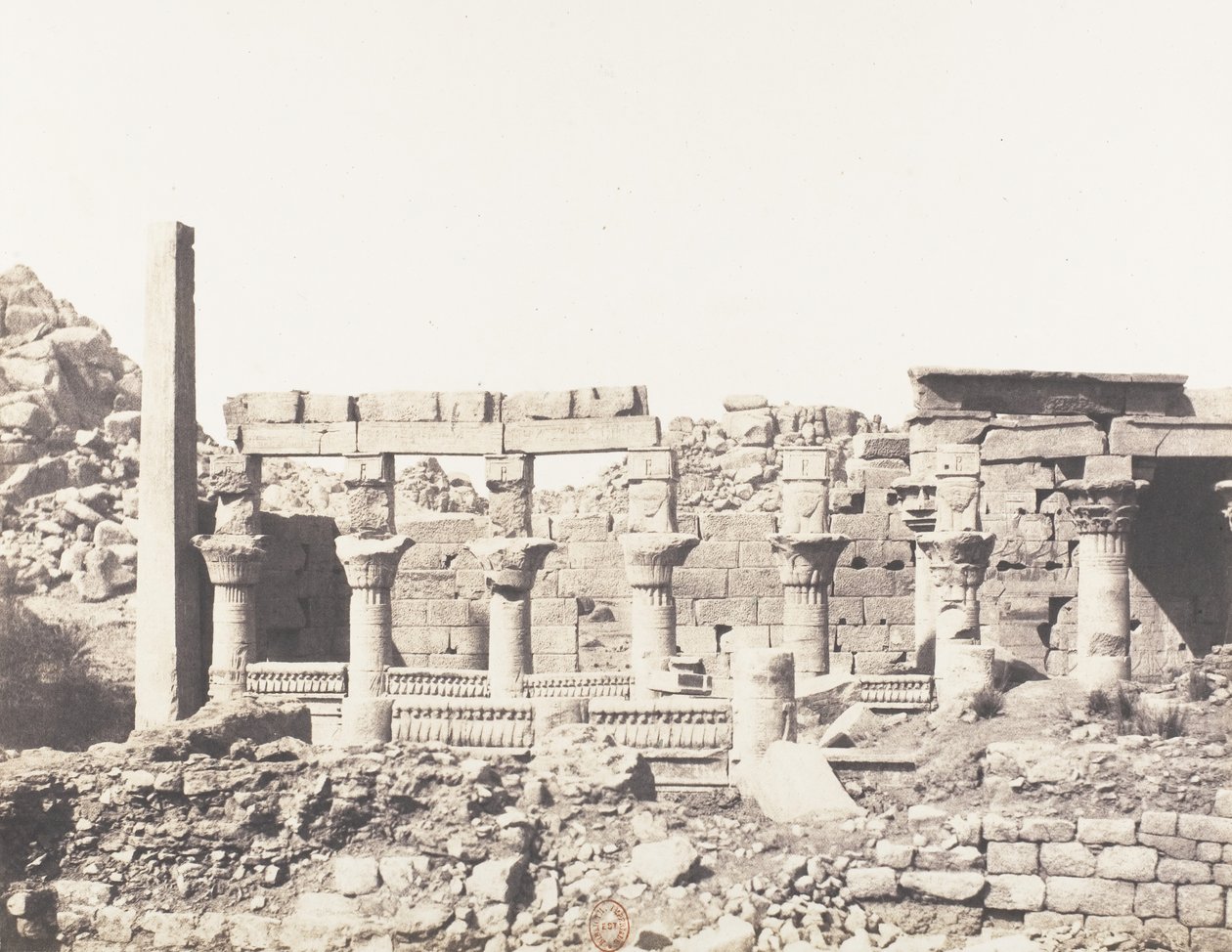 Ile de Fileh Philæ, édifice du Sud et Partie de la Colonnade Occiden... by Félix Teynard