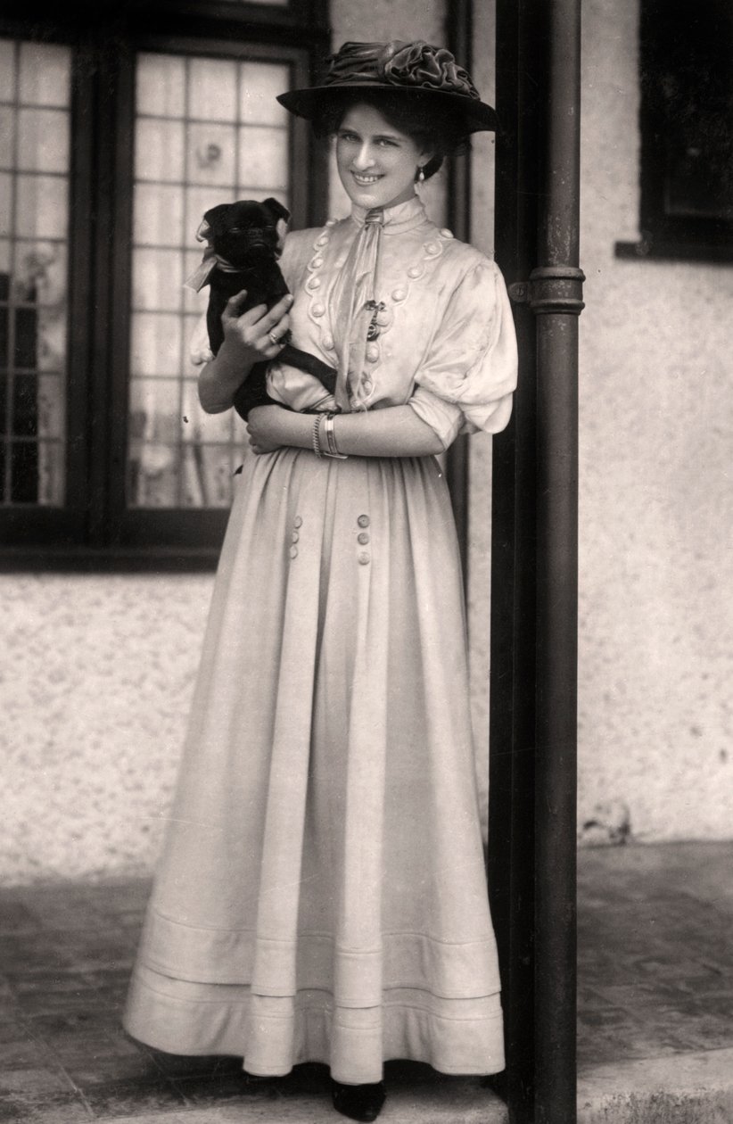 Zena Dare, English actress by Foulsham and Banfield