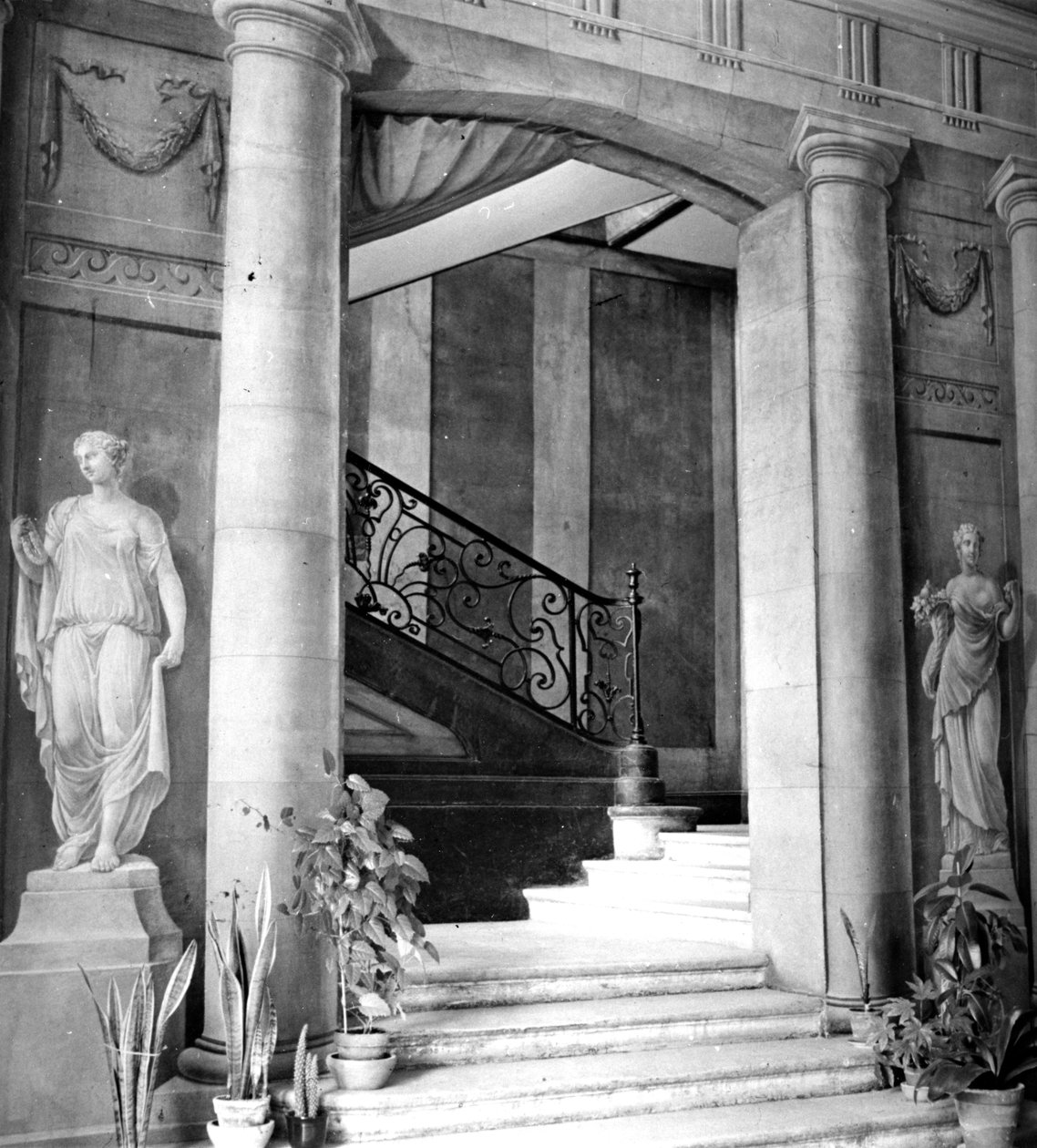 The Vestibule of the Folie St. James, Neuilly-sur-Seine by Francois Joseph Belanger