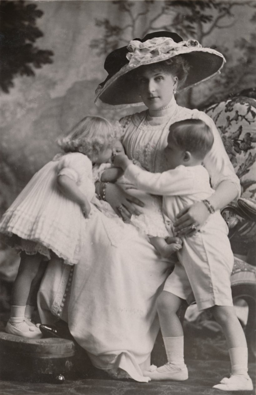 Queen Victoria of Spain with Prince Alfonso, Princess Maria Christina and Princess Beatrice, 1911 by Frank Arthur Swaine