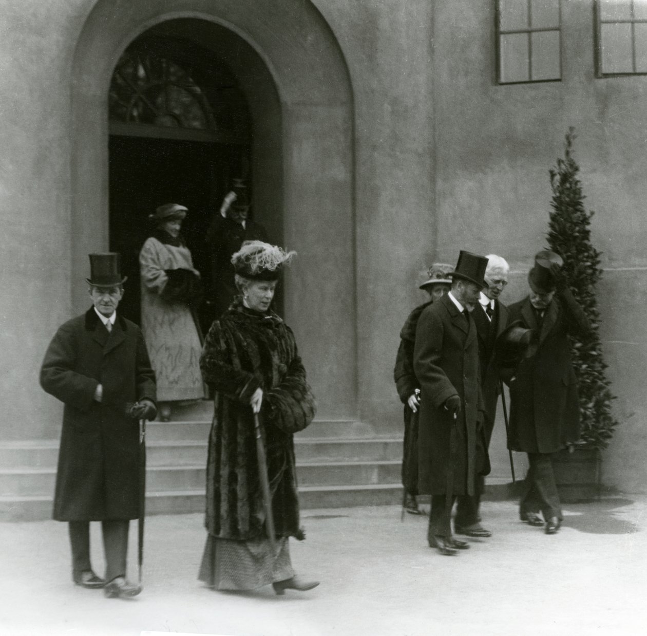 King George V and Queen Mary at the London Zoo Aquarium by Frederick William Bond