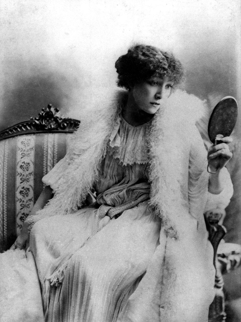 Actress Sarah Bernhardt (1844-1923) as Marguerite Gautier in 