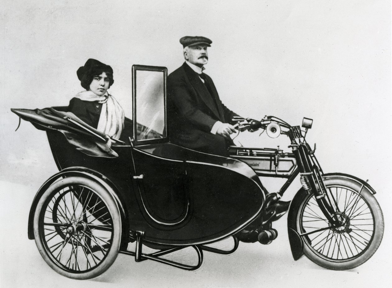 Jouve & Co. side car, 1914 by French Photographer