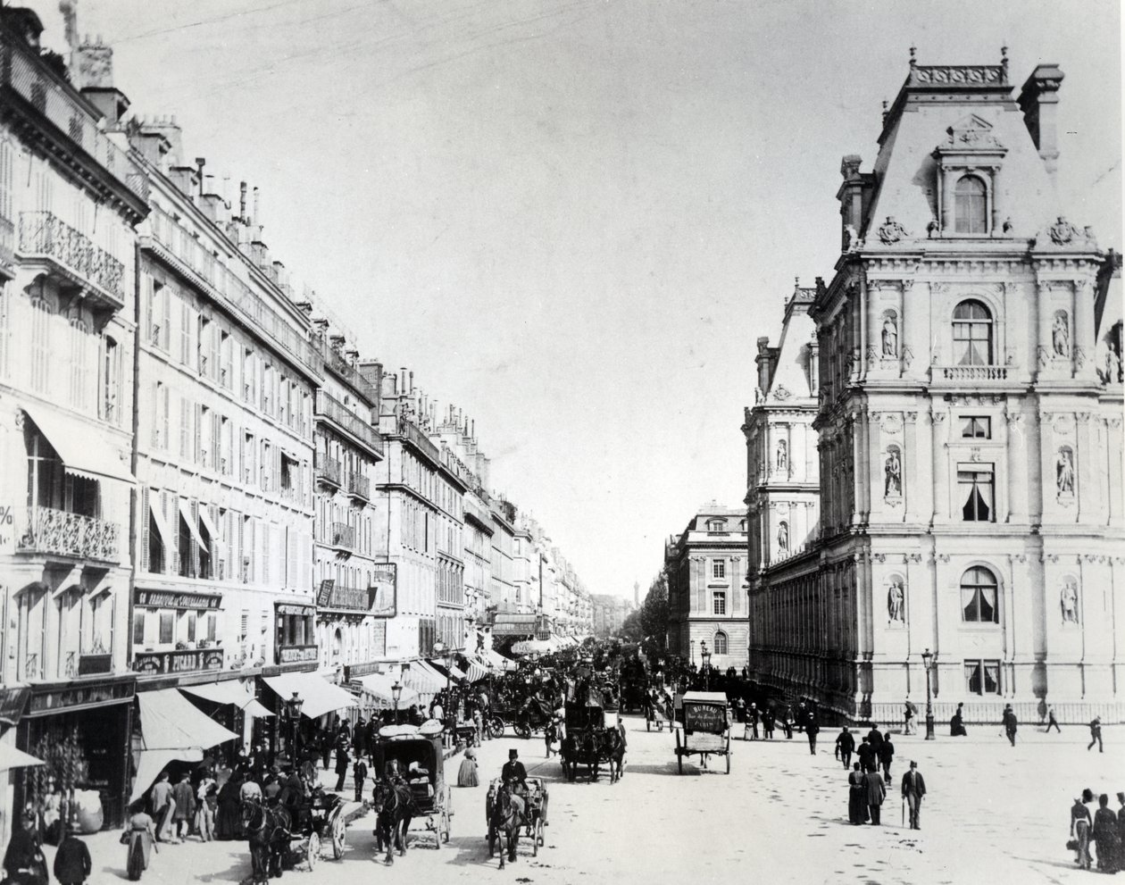 The rue de Rivoli and the new Hotel de Ville, c.1882 by French Photographer