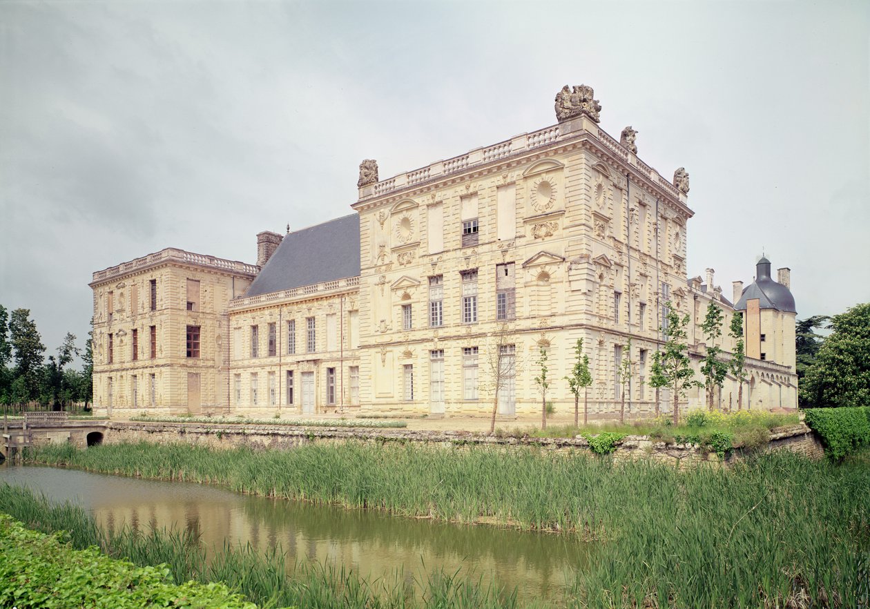 Exterior view of the chateau by French School