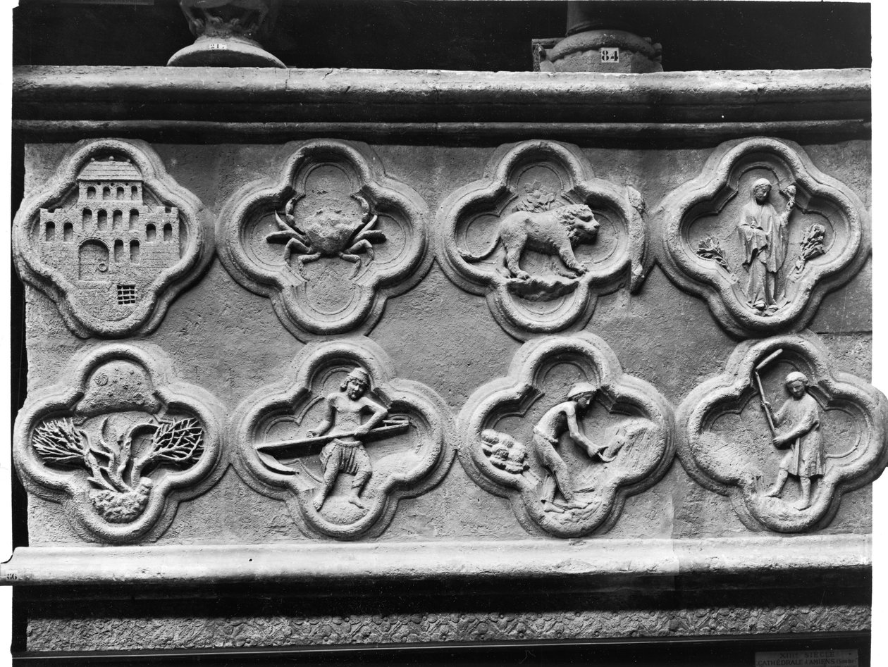 Quatrefoils of the Prophet Aggee: the Temple rebuilt, and the dried Earth, and quatrefoils with the Signs of the Zodiac and the Labours of the Year, from the Cathedral of Notre-Dame in Amiens by French School