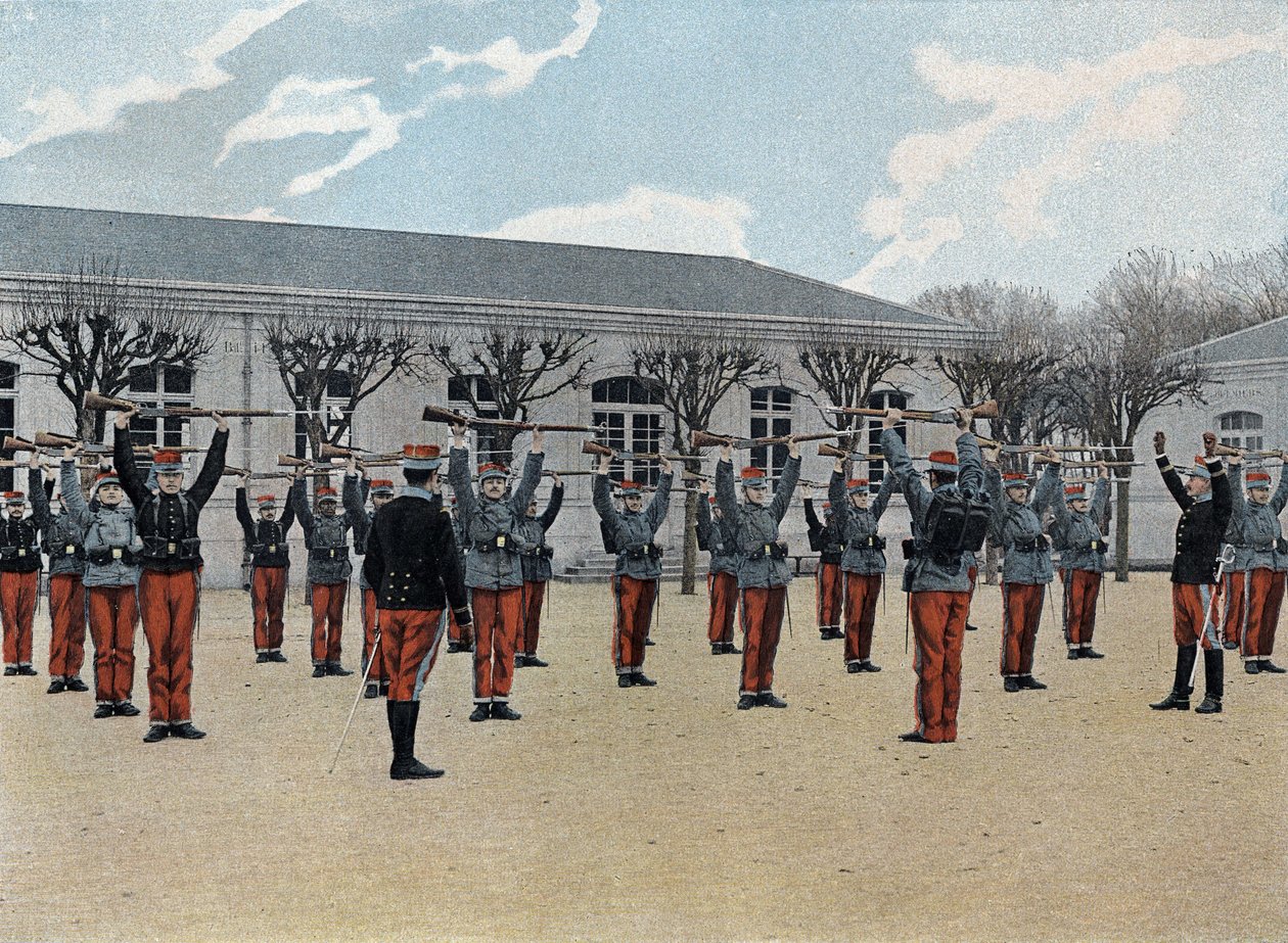 Special military school of Saint-Cyr (Saint Cyr), internal service: beginning of training by French School