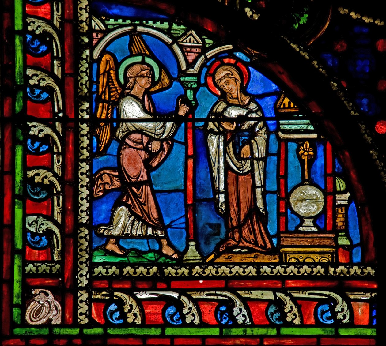 Window w0 depicting the Annunciation by French School