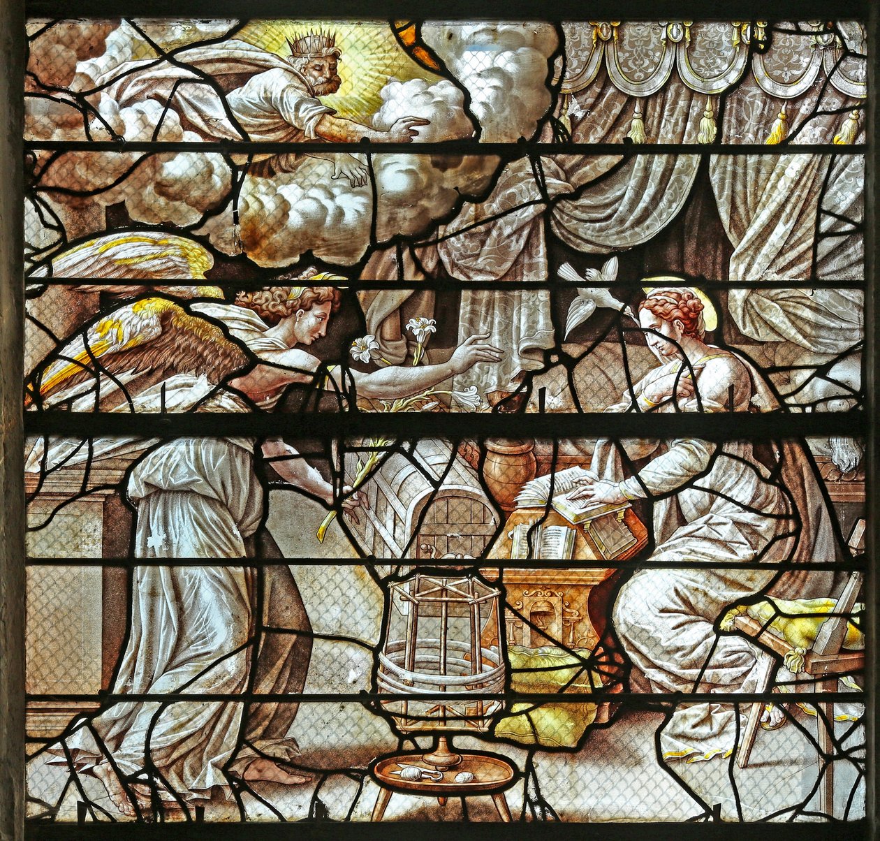 Window w10 depicting the Annunciation by French School