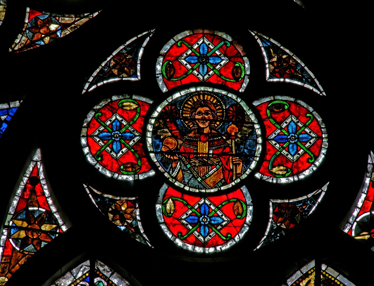 Window w202 depicting an angel by French School