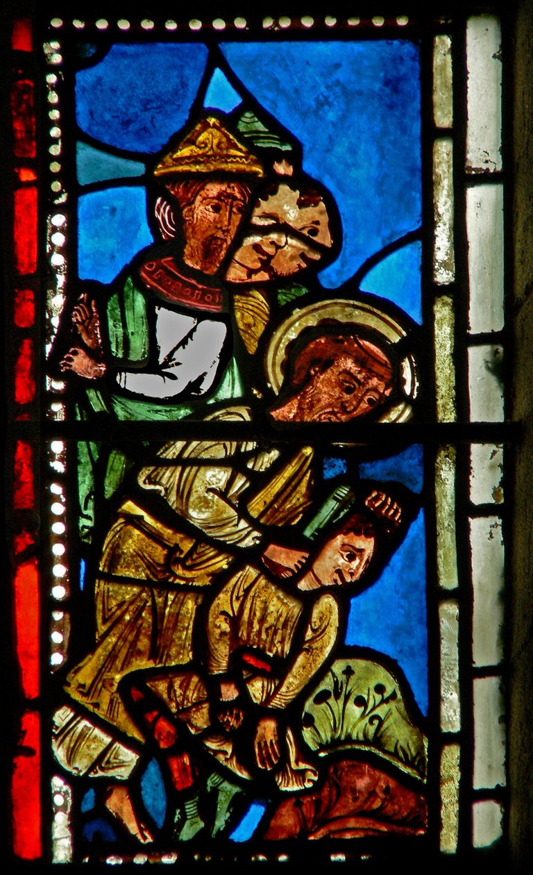 Window wXV depicting St Peter cuts off Malchus ear by French School