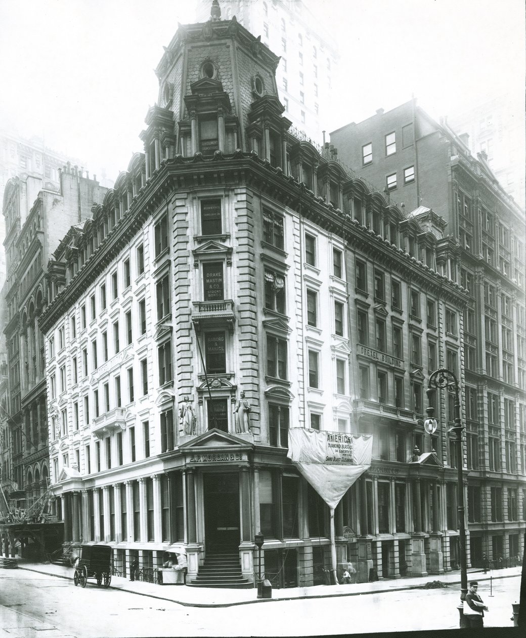 J.P. Morgan Building, Wall Street, New York City by G.P. Hall und Sohn
