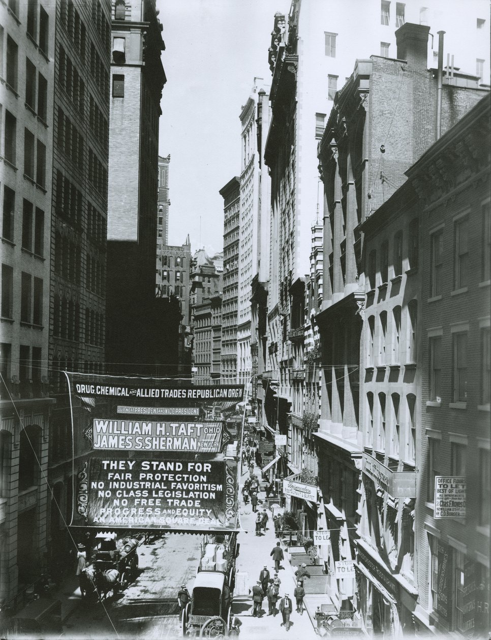 Taft and Sherman Banner on Maiden Lane, New York City, 1908 by G.P. Hall und Sohn