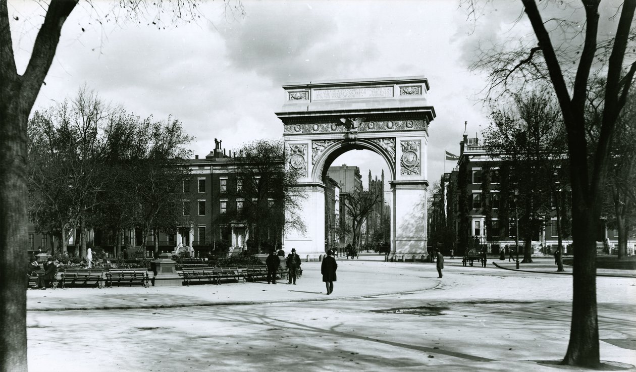 Washington Arch, Washington Square Park, New York City by G.P. Hall und Sohn
