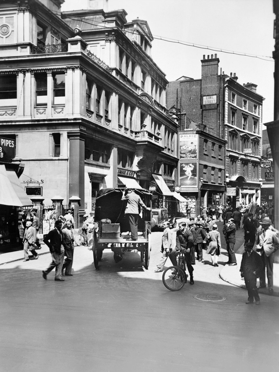 Leadenhall Street Looking West, City of London by George Davison Reid