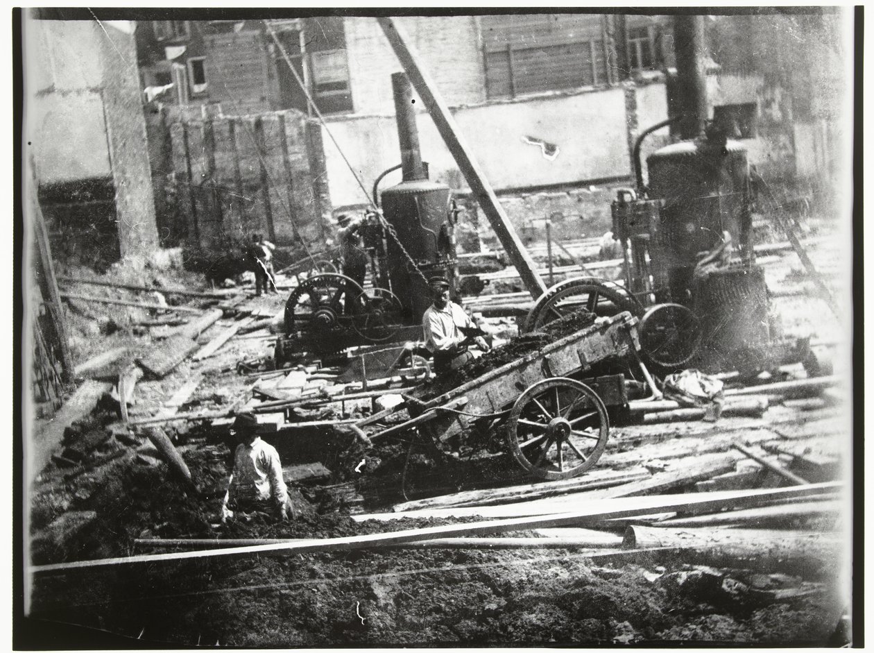 Construction Site for the Municipal Bath and Swimming Facility on Heiligeweg in Amsterdam by George Hendrik Breitner