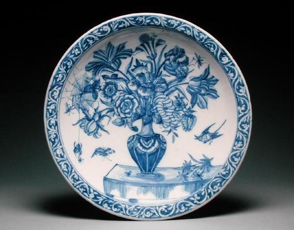 Dish Depicting a Narrow-Necked Vase of Flowers, Frankfurt-am-Main by German School