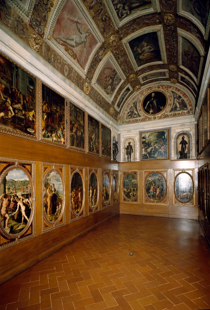 View of the Studiolo de Francesco I de Medici by Giorgio (and workshop) Vasari