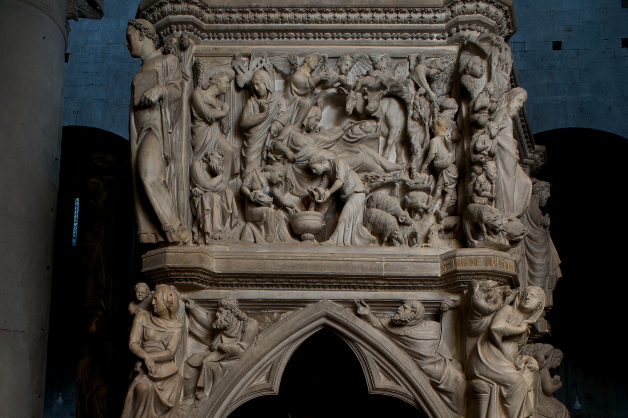 The Annunciation, Nativity and Annunciation to the Shepherds, on the pulpit in the Church of Sant
