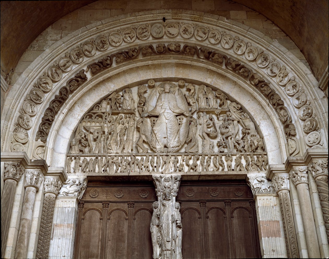 Romanesque art: Tympan sculpted representing the last judgment. Sculpture of Master Gislebertus (ca. 1130-1140). Cathedral Saint-Lazare by Gislebertus