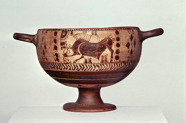 Black-figure kotyle, c.600-500 BC by Greek