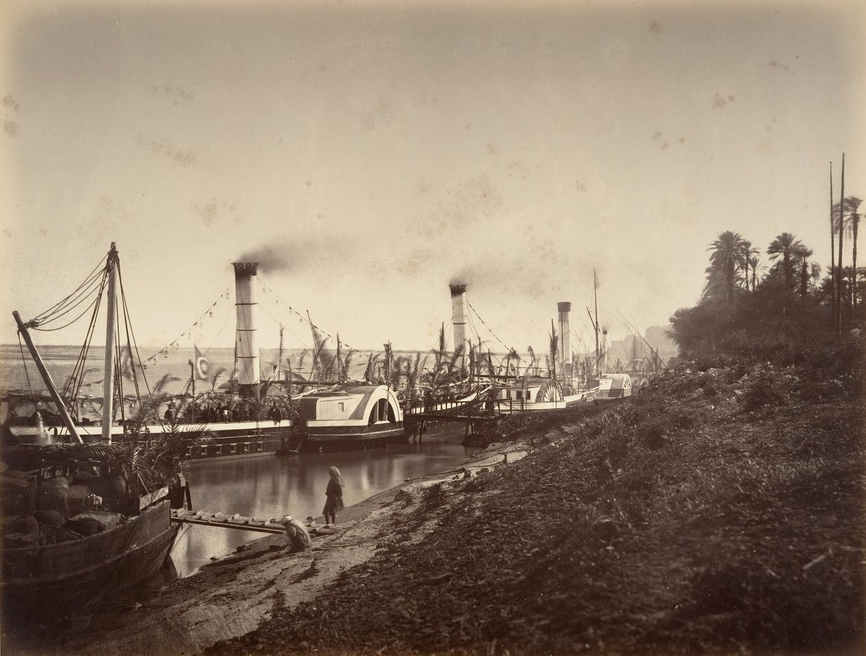 Fête de S. A. Ismaïl Pacha à bord des bateaux de LL. A A. les princes, janvier 1867 by Gustave Le Gray