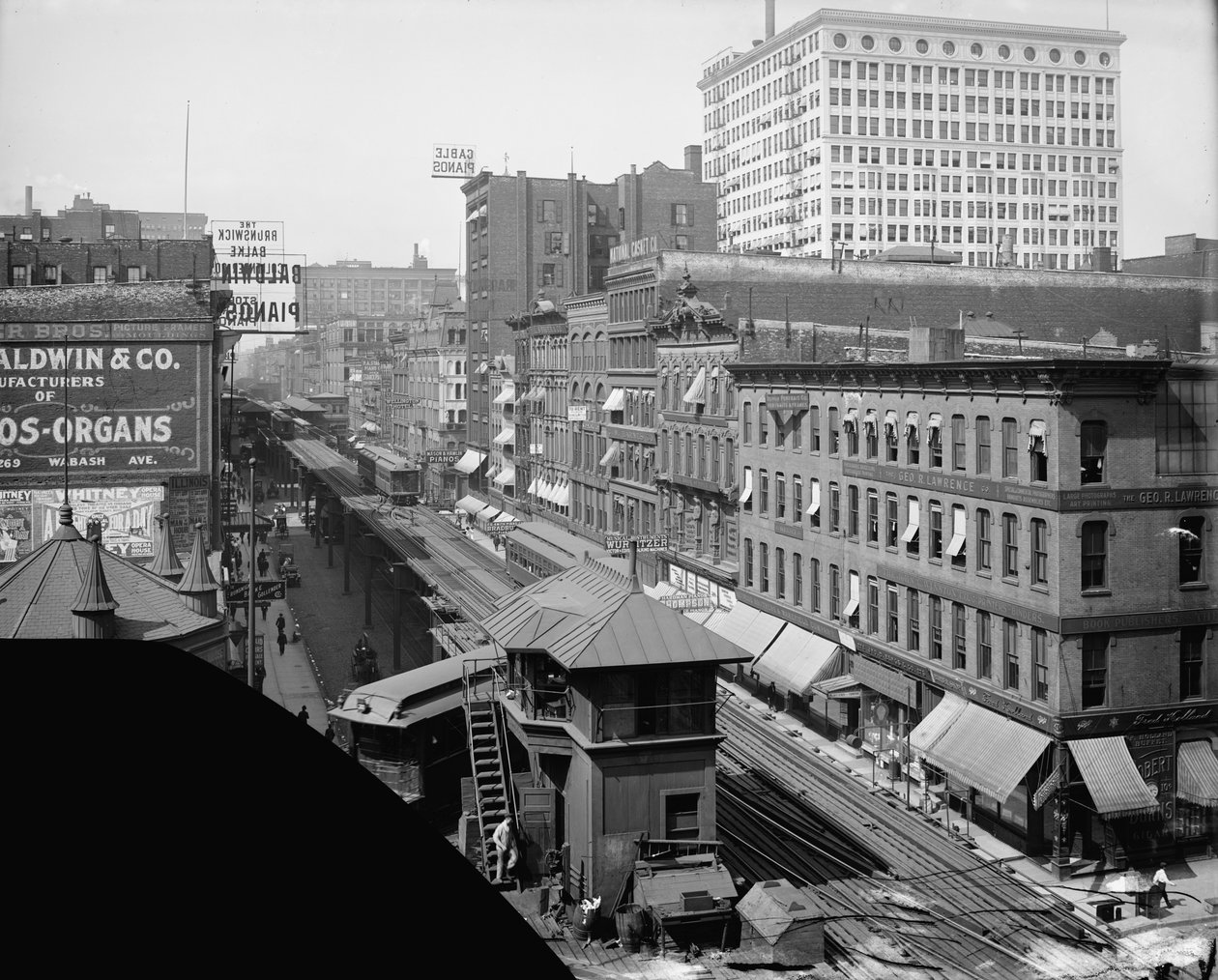 Elevated Railroad, Wabash Avenue, Chicago, Illinois by Hans Behm