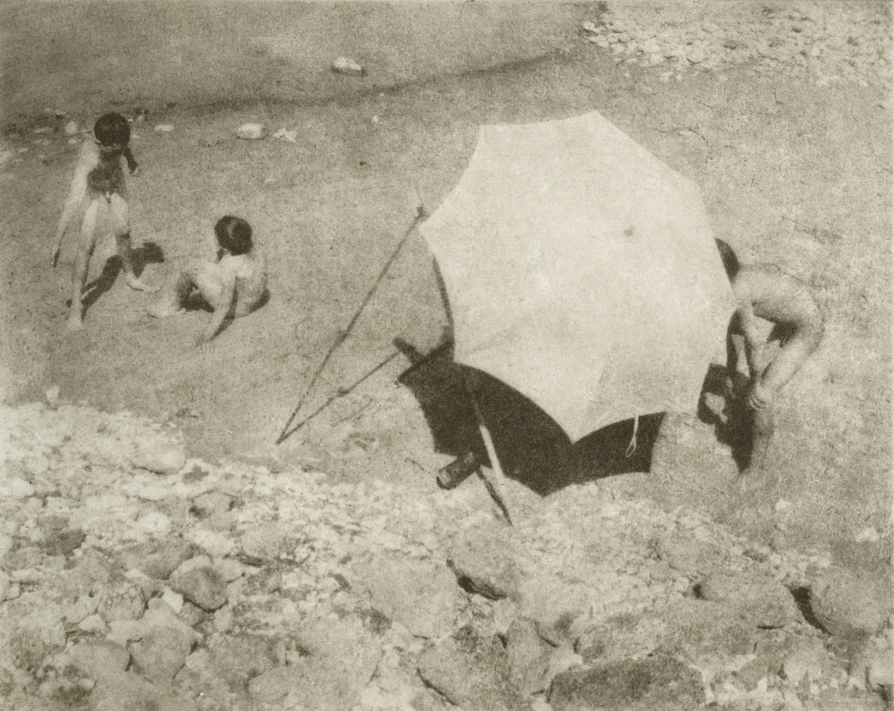 Der Malschirm II, 1909 or earlier, printed after 1911 by Heinrich Kuhn