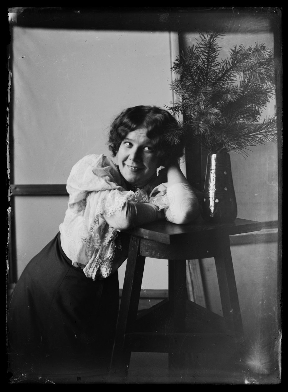Anni Simberg in Selkäranta Studio by Hugo Simberg