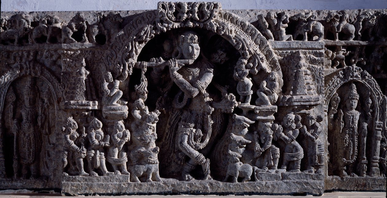 Hinduism: Krishna as Venugopala. Black stone sculpture, central part, 12th century - from Halebidu, Mysore - Calcutta, Indian museum by Indian School