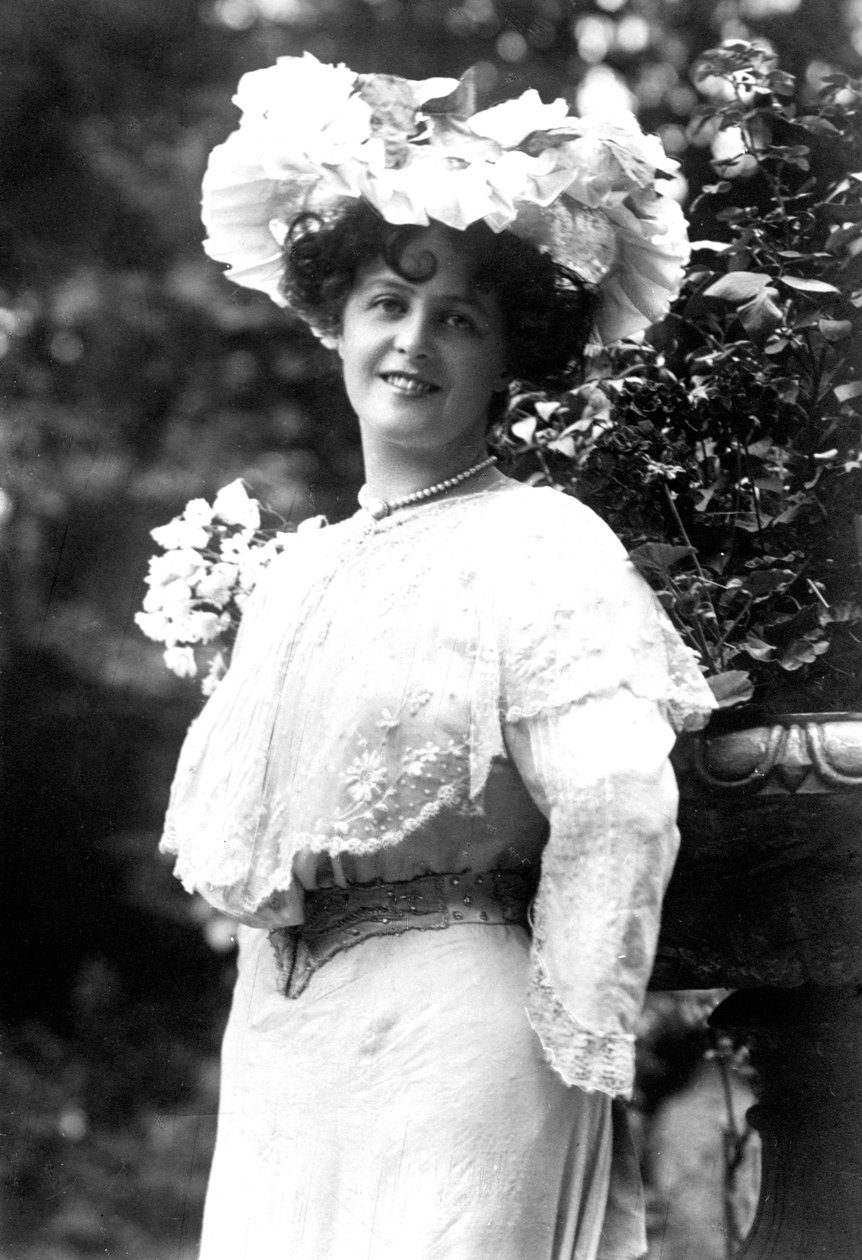Marie Studholme, English Actress by J. Beagles and Co.
