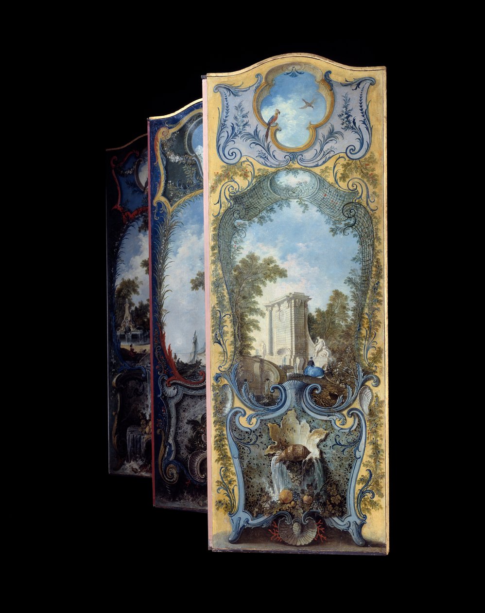 Furniture: painting screen on maroufle paper by Jacques de Lajoüe