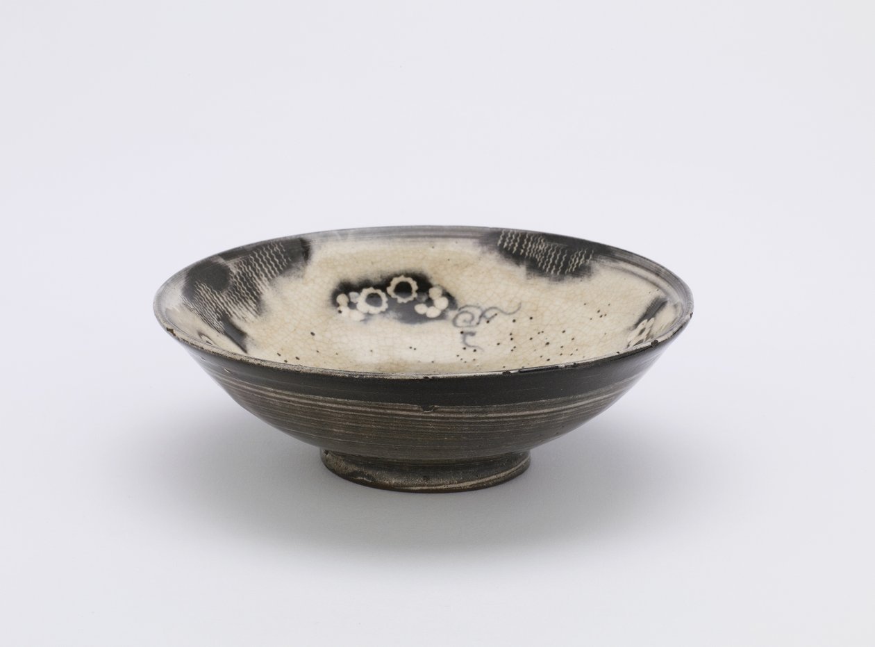 Individual serving bowl, Kyushu or Kyoto, Edo period, 18th-19th century by Japanese School