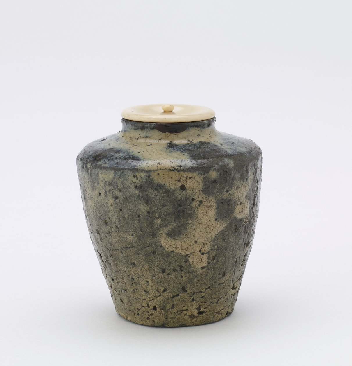 Shodai Ware Tea Caddy with Faceted Sides, Katatsuki Type by Japanese School