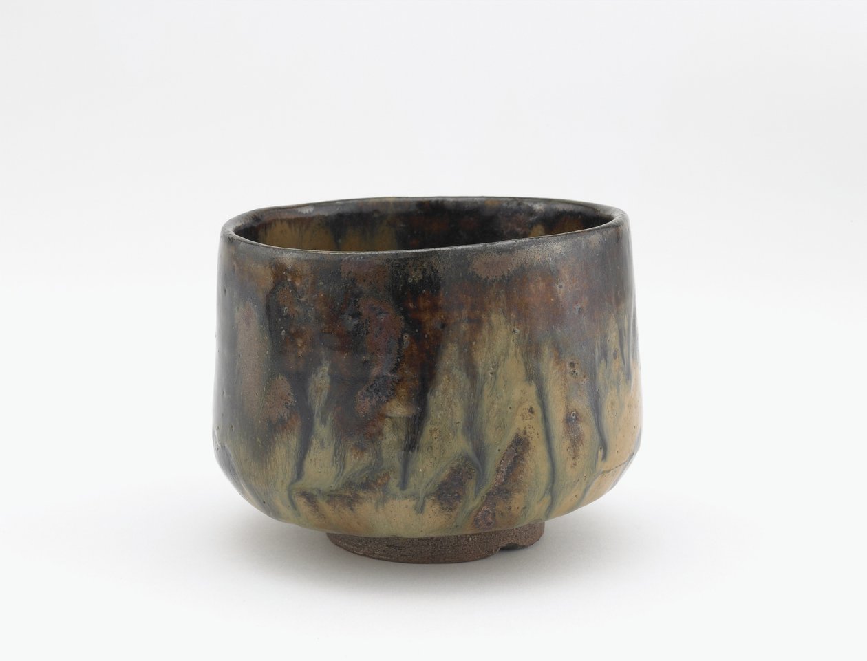 Tea bowl named Ochiba (Fallen Leaves), Edo period, early 17th century by Japanese School