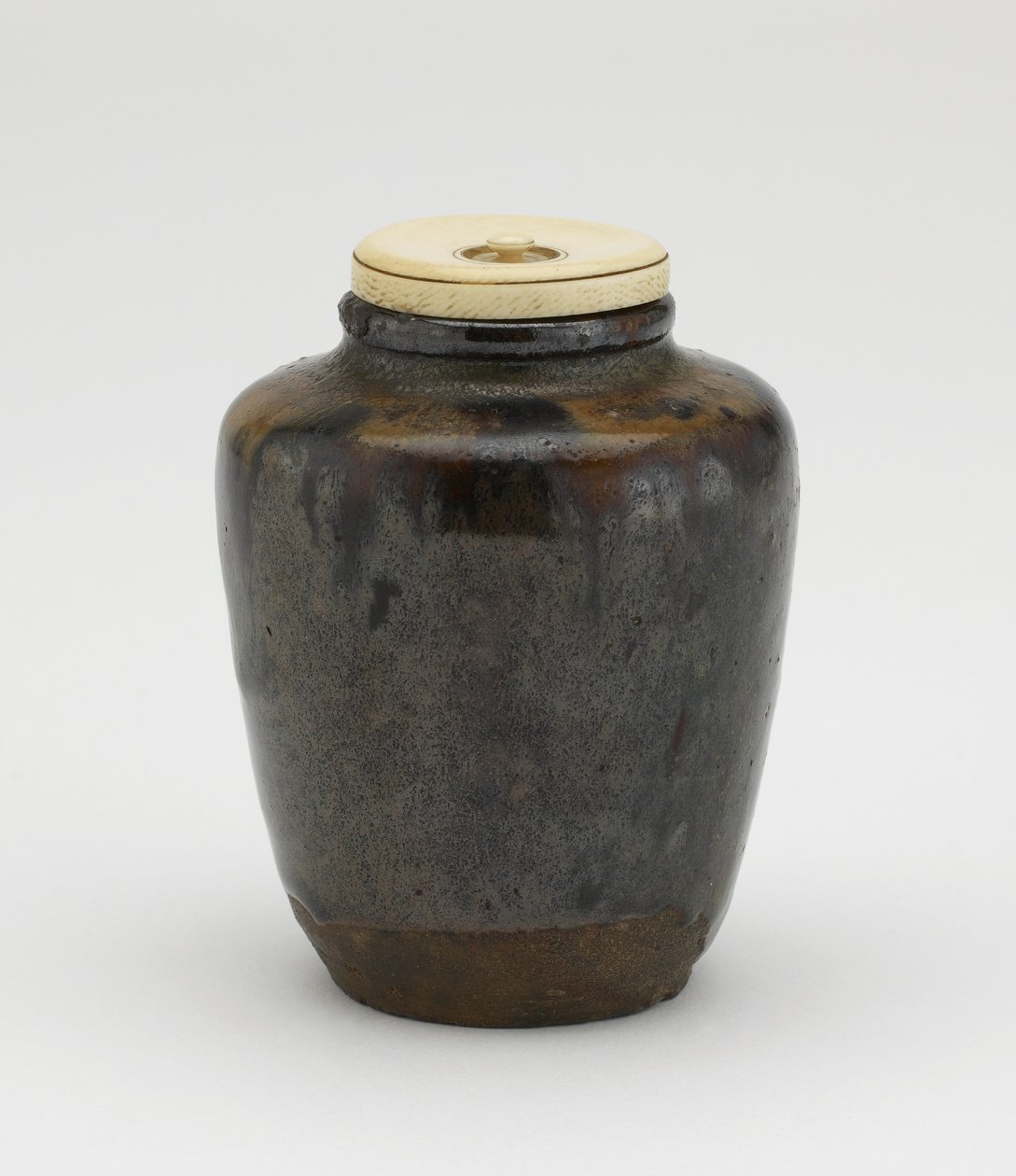Tea caddy, katatsuki type, Seto, Edo period by Japanese School