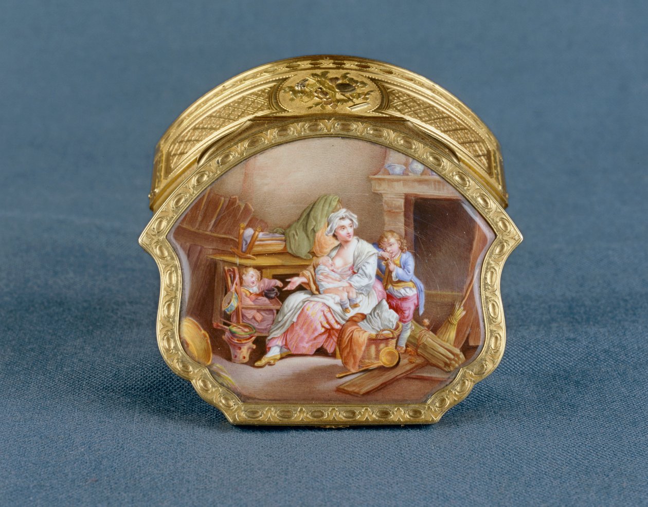 Snuffbox: 