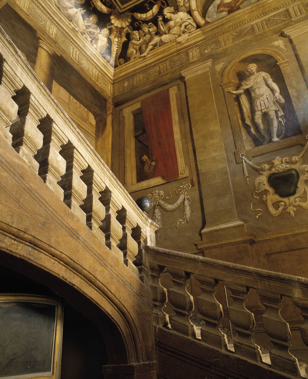 Baroque architecture: staircase painted in trompe l