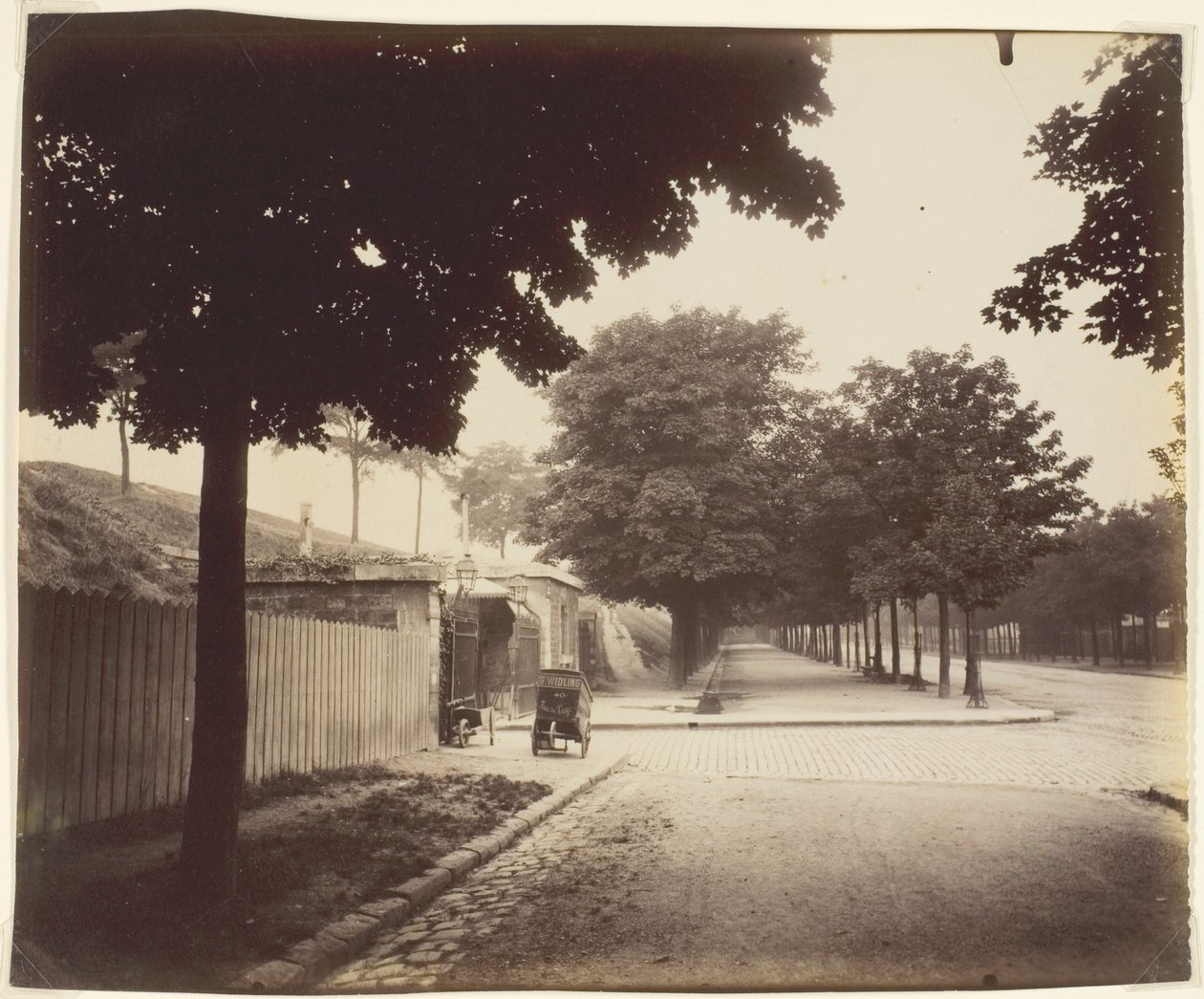 Porte de Gentilly, Bd Kellermann by Jean Eugène Auguste Atget