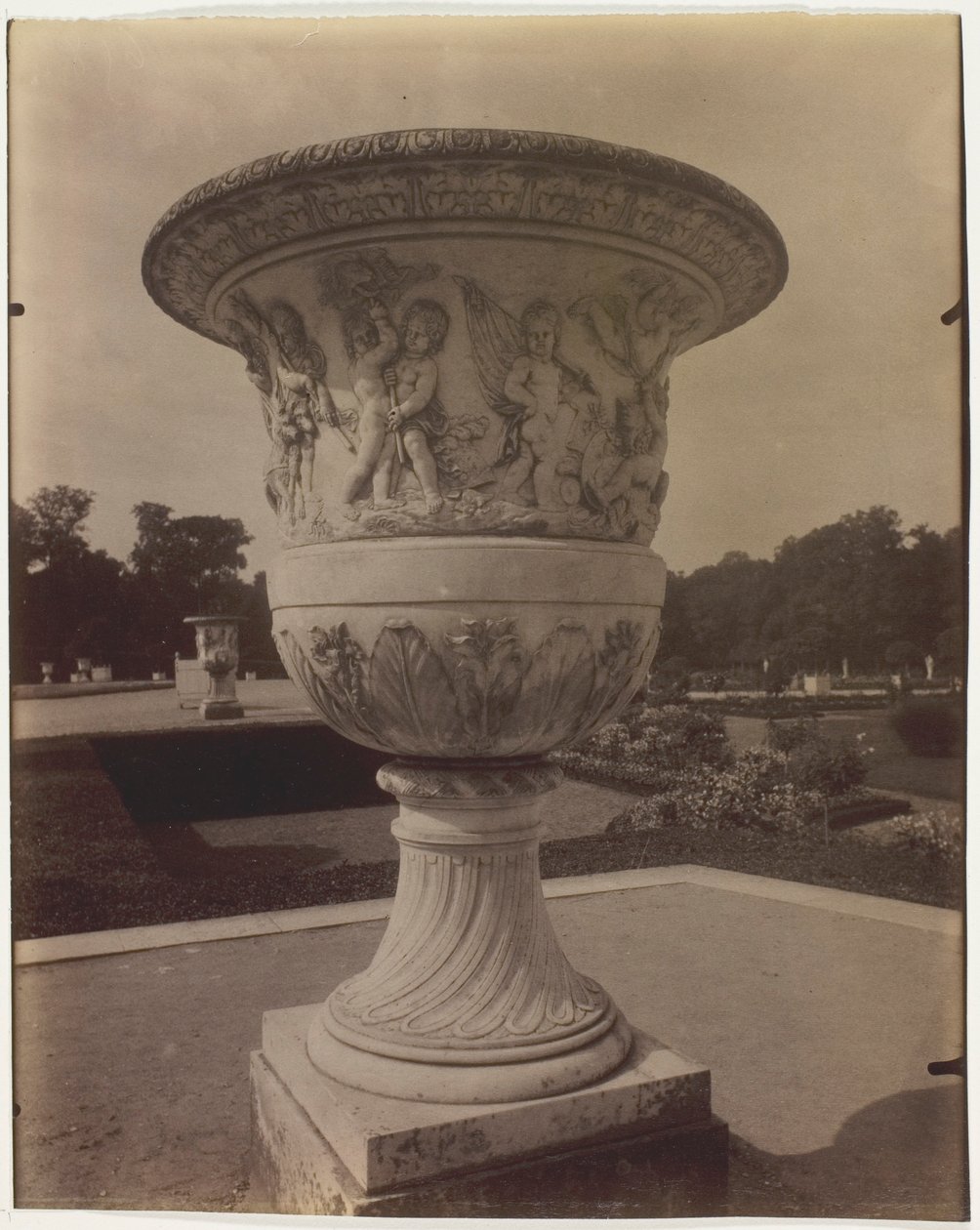 Versailles, Vase by Jean Eugène Auguste Atget