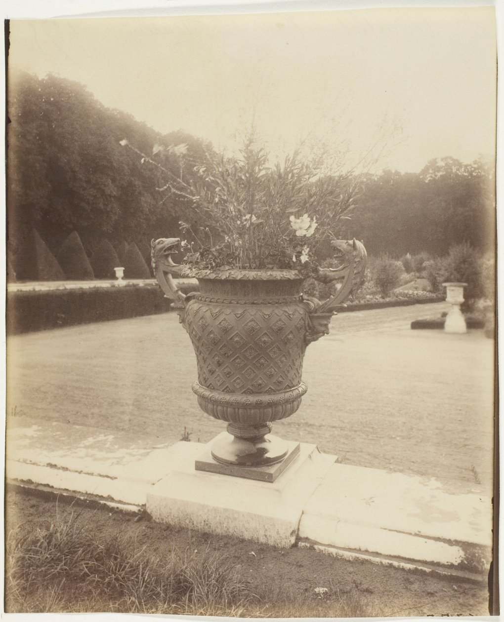 Versailles, Vase by Ballin by Jean Eugène Auguste Atget