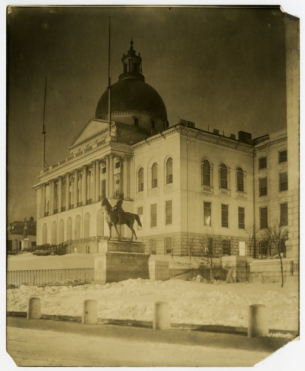 Capitol, Boston, Mass, Boston, USA, c.1902-10 by Jessie Tarbox Beals