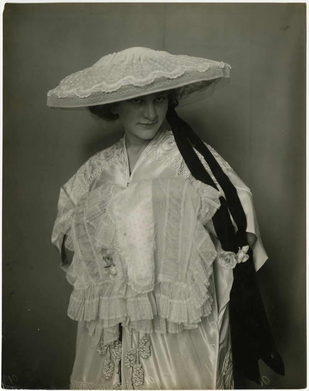 Jumble Bros ?, Lingerie hat and muff, c.1905-11 by Jessie Tarbox Beals